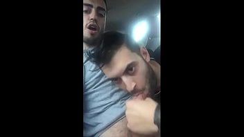 Compilação com videos de sexo oral com gays lindos